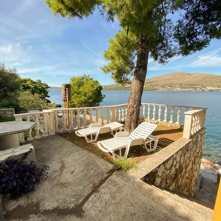 Seaview & Beachfront Apartments Jakov Donji Okrug  Екстериор снимка