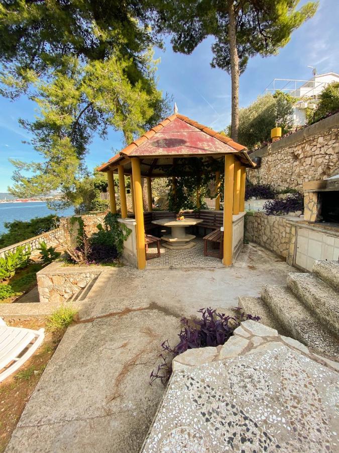 Seaview & Beachfront Apartments Jakov Donji Okrug  Екстериор снимка