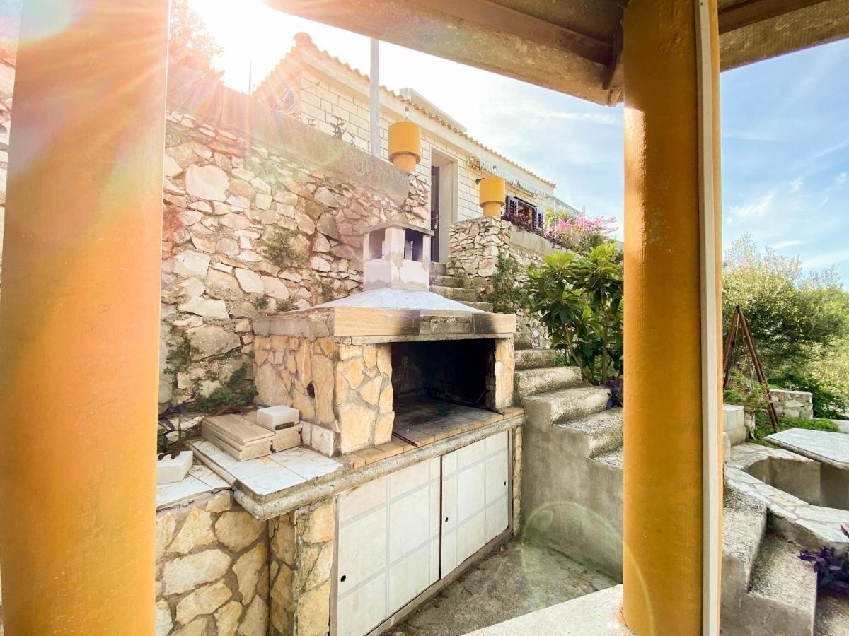 Seaview & Beachfront Apartments Jakov Donji Okrug  Екстериор снимка